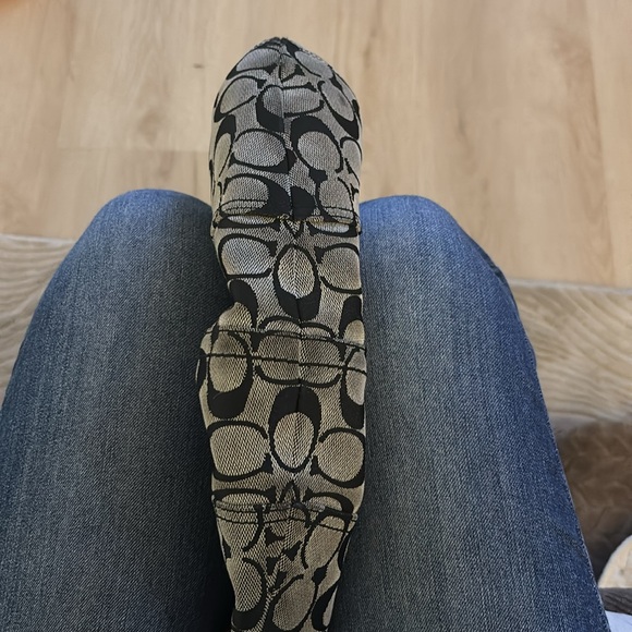 Signature Coach purse - Picture 6 of 6